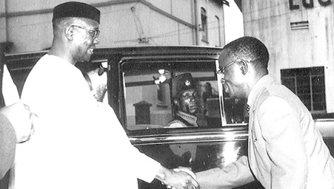 Osinulu receiving an old boy of Methodist Boys High School and former President, late Nnamdi Azikiwe during his visit to his alma mater